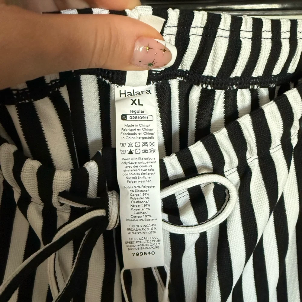 NWT High Waisted Drawstring Stripe Waffle Wide Leg Pants with Pockets - Picture 3 of 6